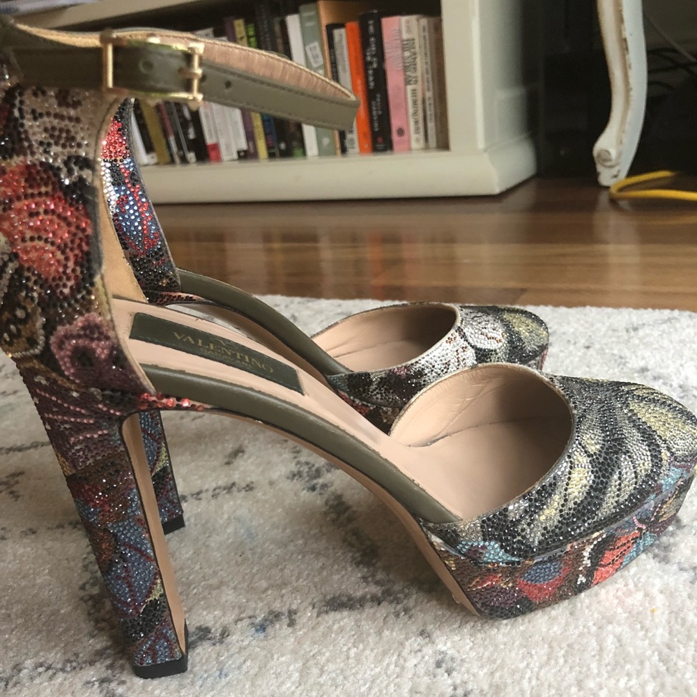 Valentino Swarovski crystal heel size 37